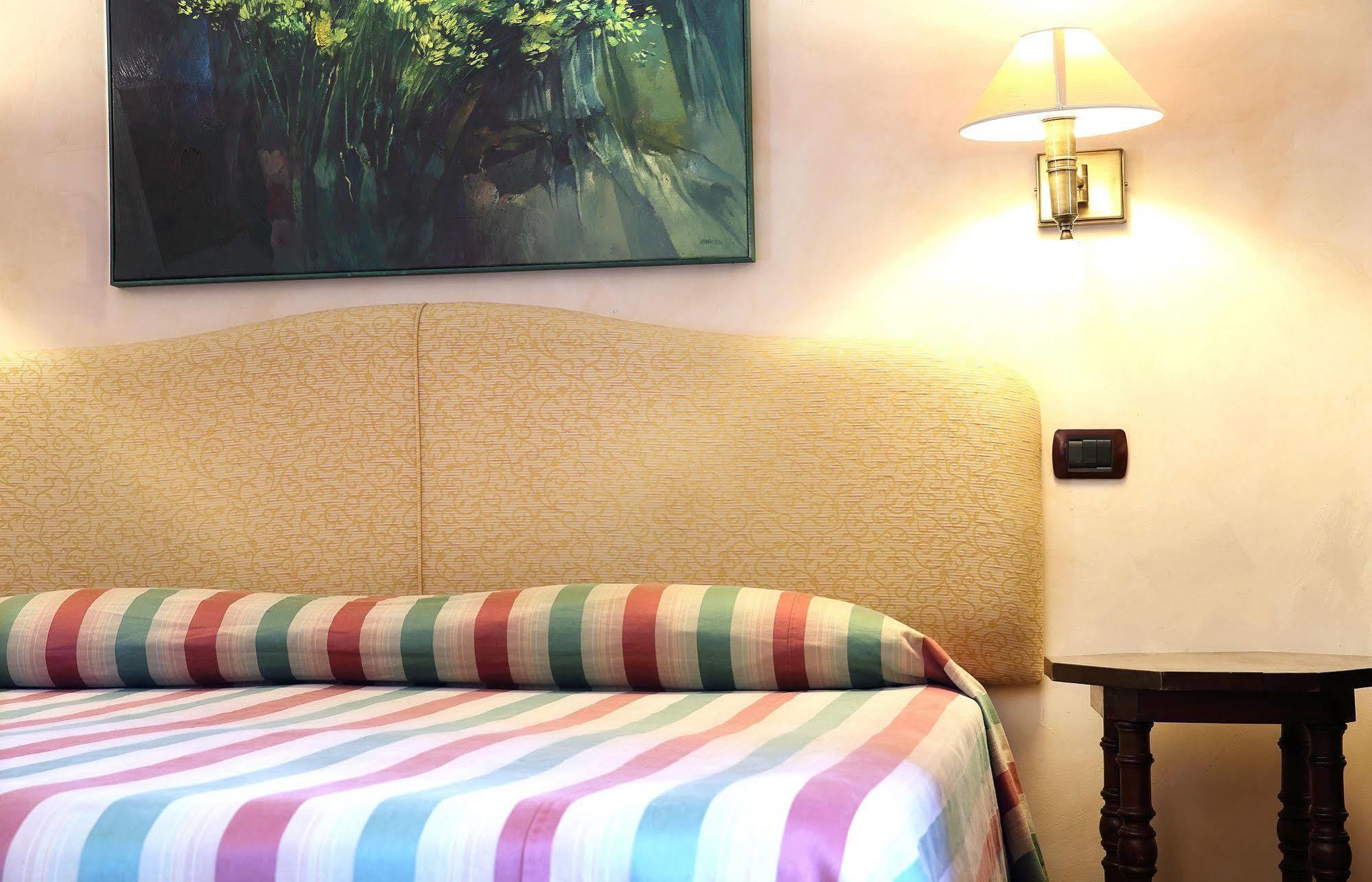 L'Agnata Di De Andre Boutique Hotel 템피오파우사니아 외부 사진